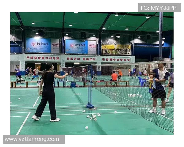 羽毛球新手必看：从零基础到比赛高手的全面攻略与实用技巧分享